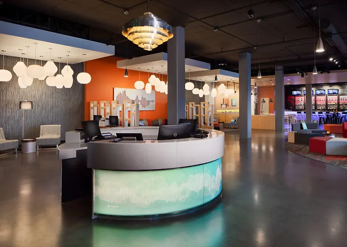 Aloft Seattle Sea-Tac Airport Hotel